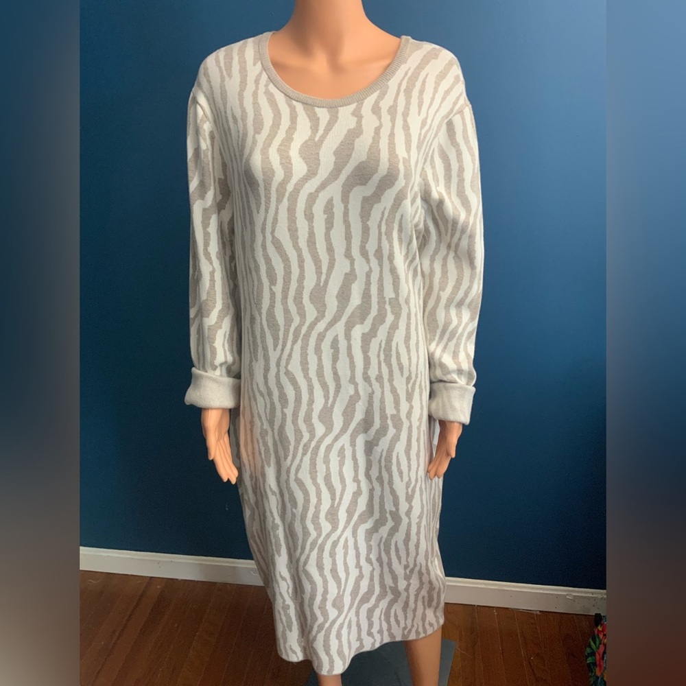Express White And Gray Patterned Long Sleeve Dress - image 1